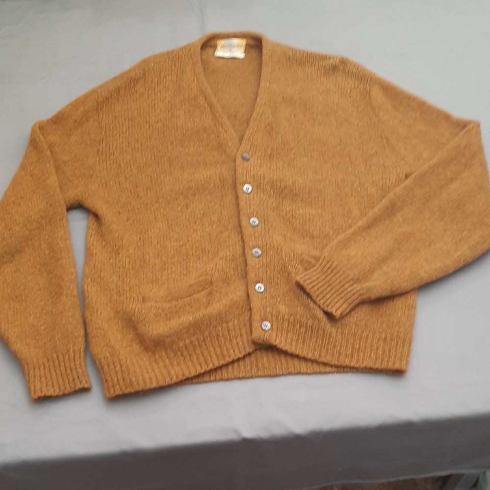 Men's Classic Brown Cardigan Sweater by Munsingwear - Size XL